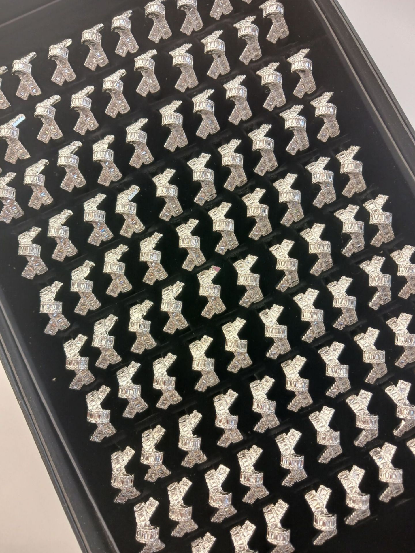 InShot_20260225_154940139 انگشتر جواهری گره ای - Image 1